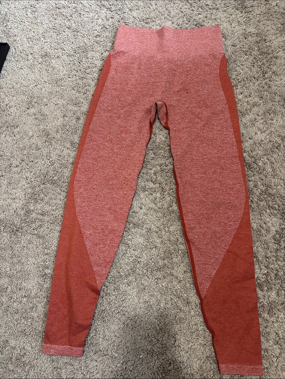 PINK Victoria's Secret Women’s Small Two-Tone Rust Colored Active Leggings